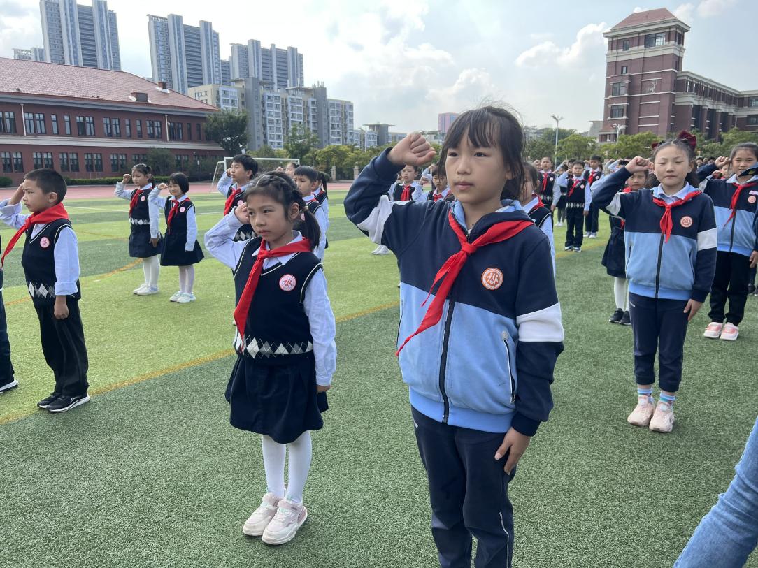 入队仪式新闻稿(1)_html_m58f1d1e8.jpg
