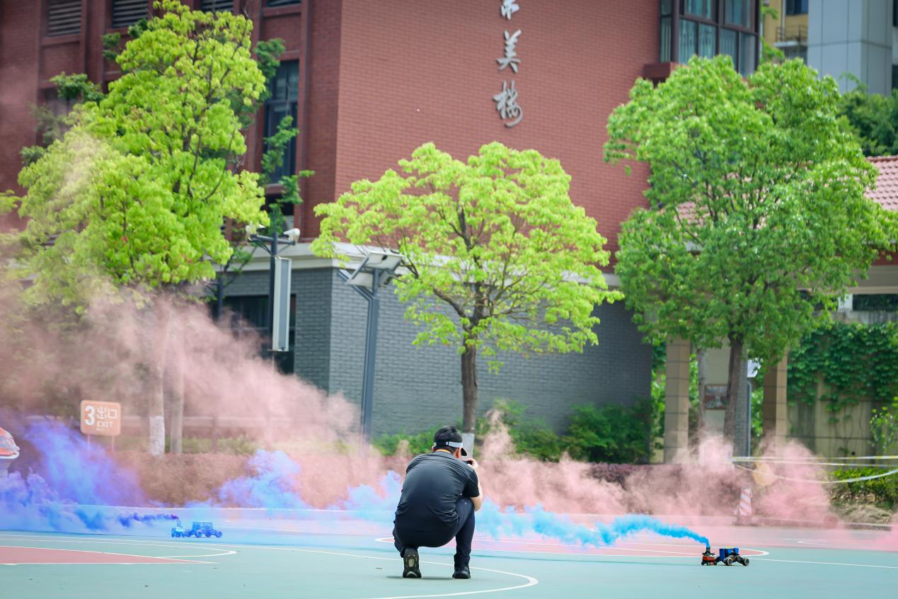 科技节4.30(1)_html_m73887a5b.jpg