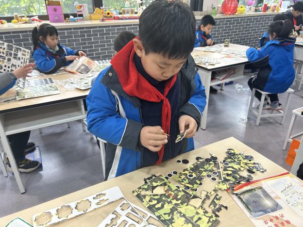 南京市模型竞赛新闻稿_html_12cbab07.jpg