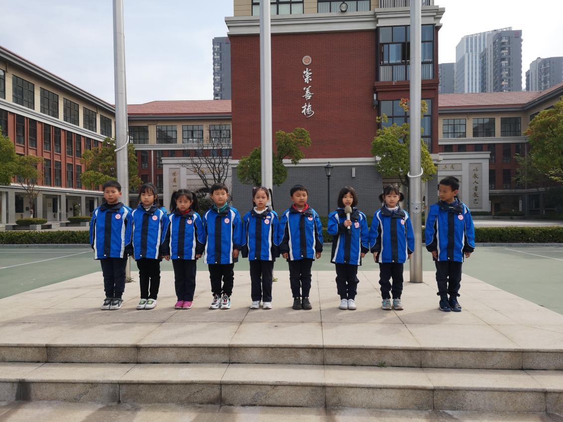 第八周 晨会新闻稿_html_33f80967.jpg