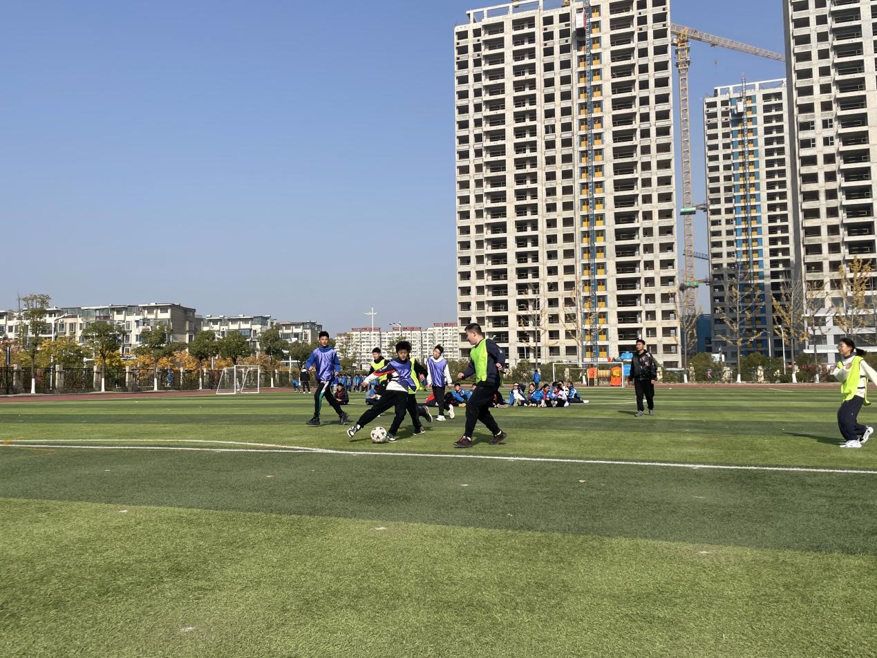 20231129晓庄小学第二届足球联赛（一）新闻稿_html_m6e669931.jpg