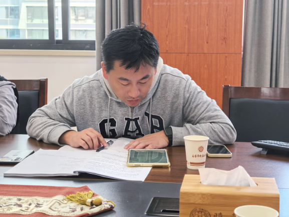 集团教研聚合力，共研共思促发展——记南京市晓庄小学教育集团信息科技学科教研组会议 (1)_html_m7d8780d5.png