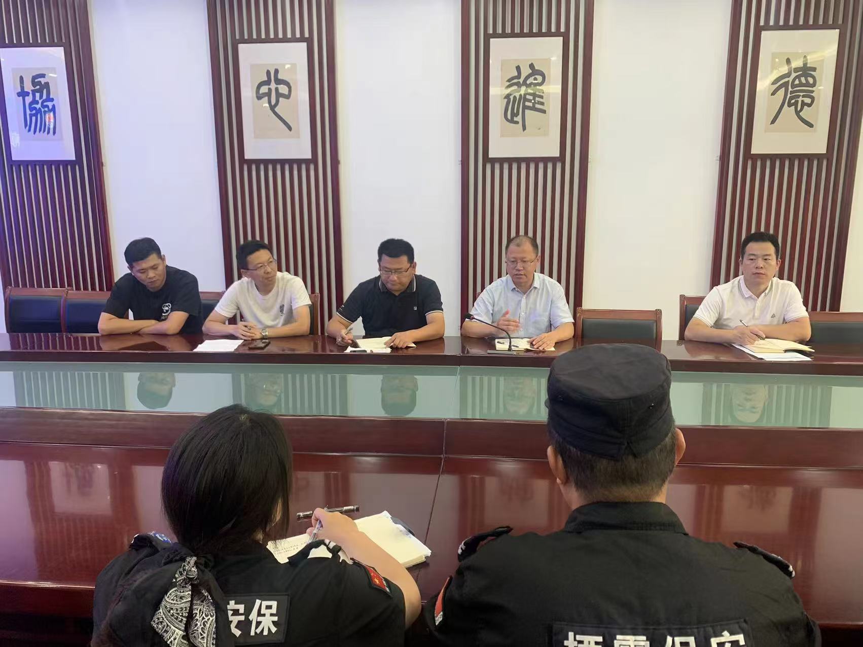 石校发言.jpg 石校发言.jpg