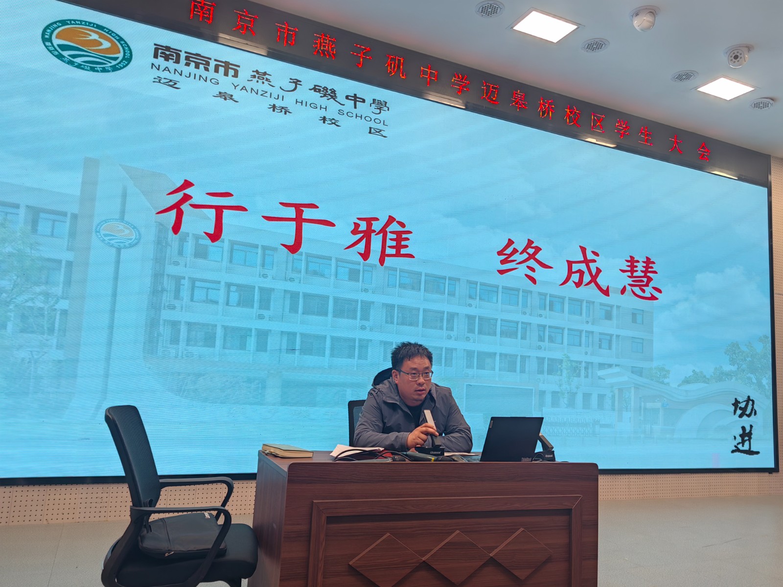 fc81a4bd3aa2194b6728e65968fe441.jpg fc81a4bd3aa2194b6728e65968fe441.jpg