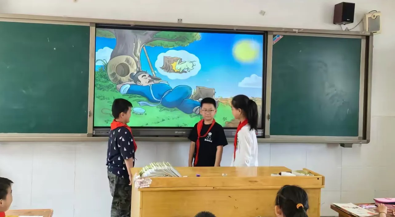 经典故事新演绎，"悦"读快乐共分享——第六届"小荷宝"读书节三年级故事表演