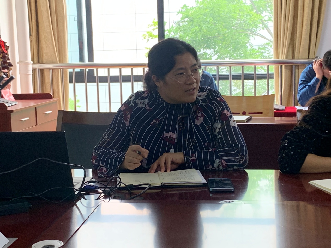 2022.9.28师徒结对共成长 言传身教谱芳华——实初尧化2022-2023学年班主任师徒结对仪式_html_29dc0f38.jpg