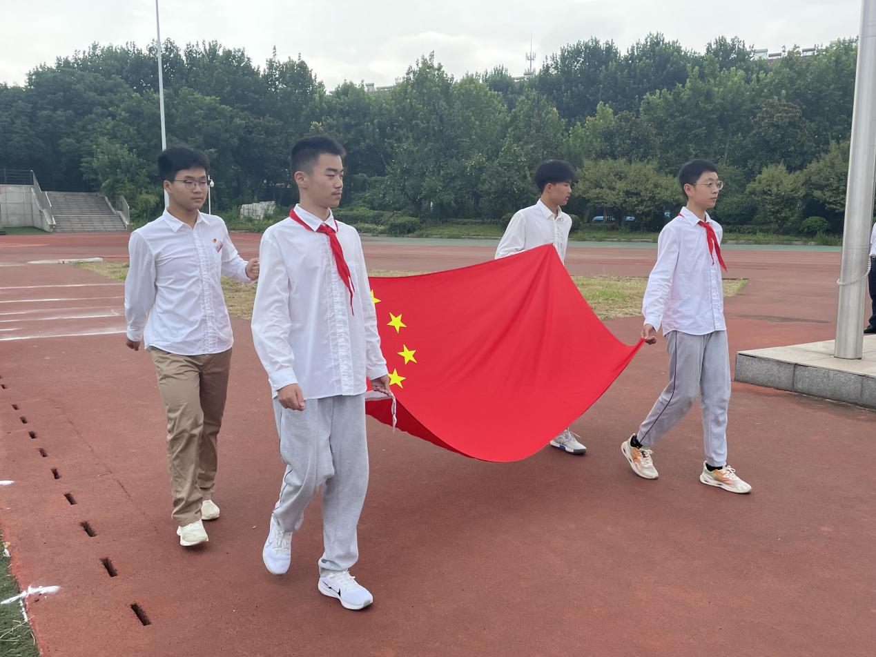 开学仪式_html_14bc901e.jpg