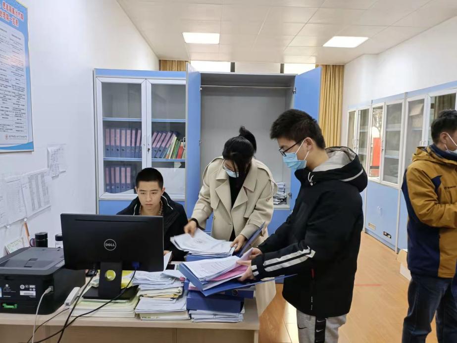 防微杜渐 常抓不懈 完善学校卫生工作_html_m6d31e258.jpg