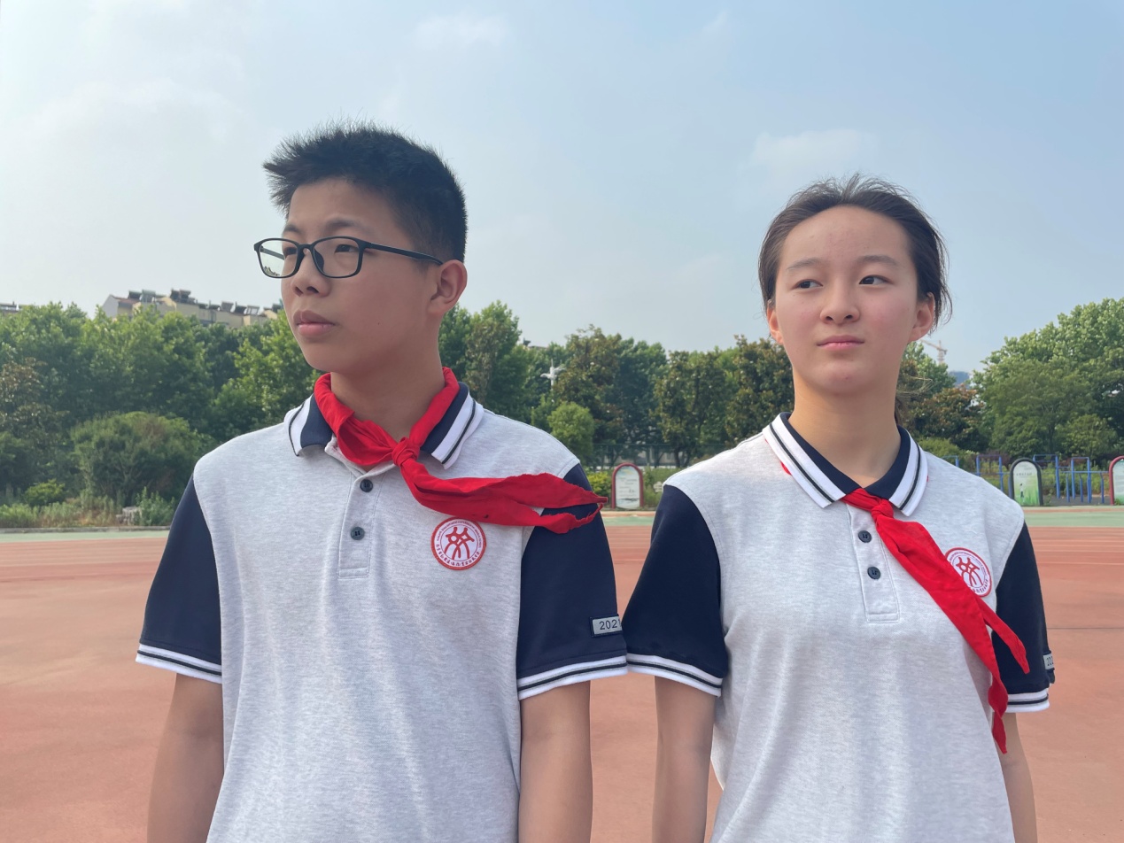 5.30 今天我班来升旗系列_html_50fbf177.jpg
