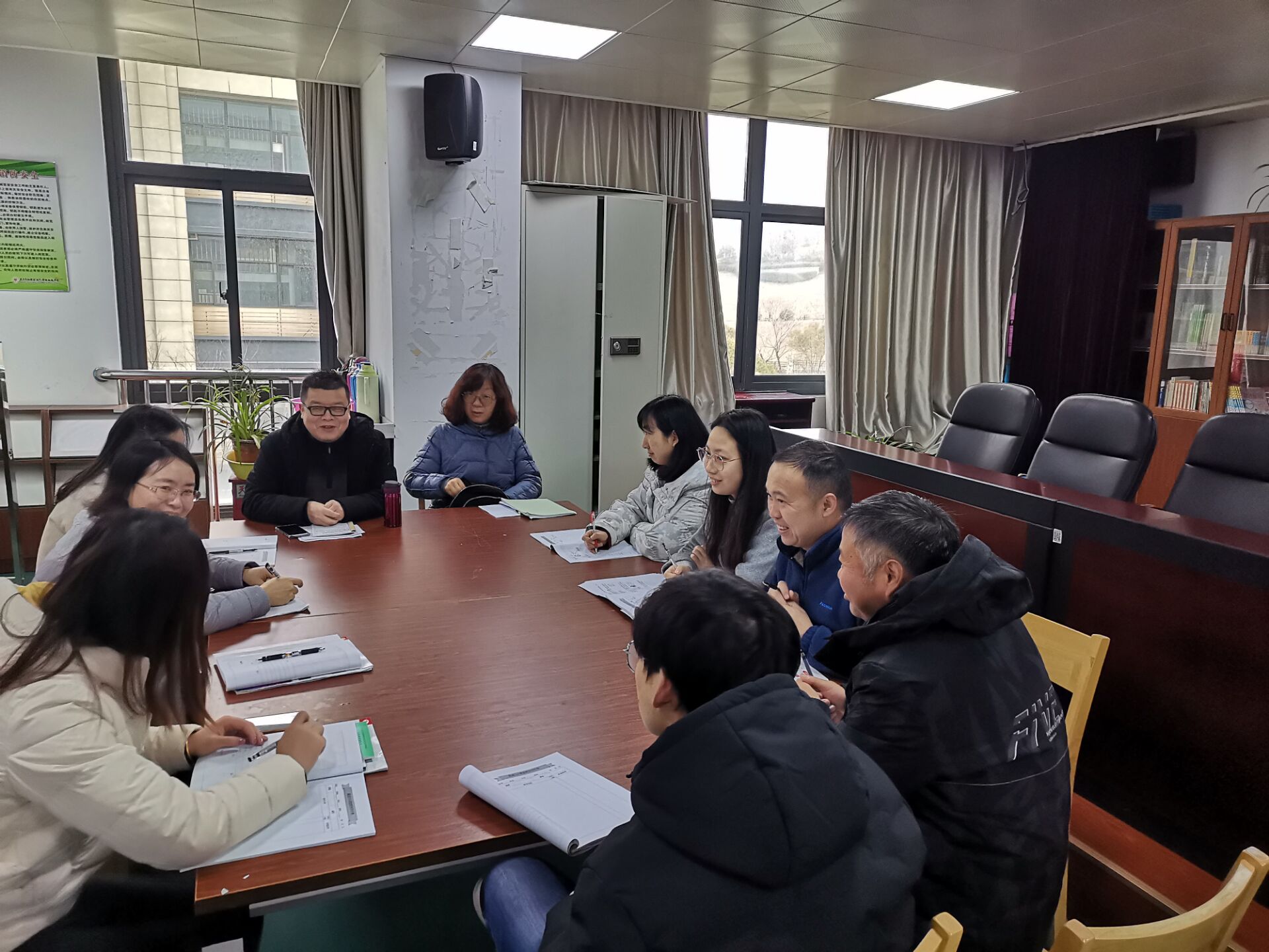 【融进实园】教研促成长 携手共奋进——热烈欢迎栖霞区教师发展中心领导莅临我校指导_html_48eca53f.jpg