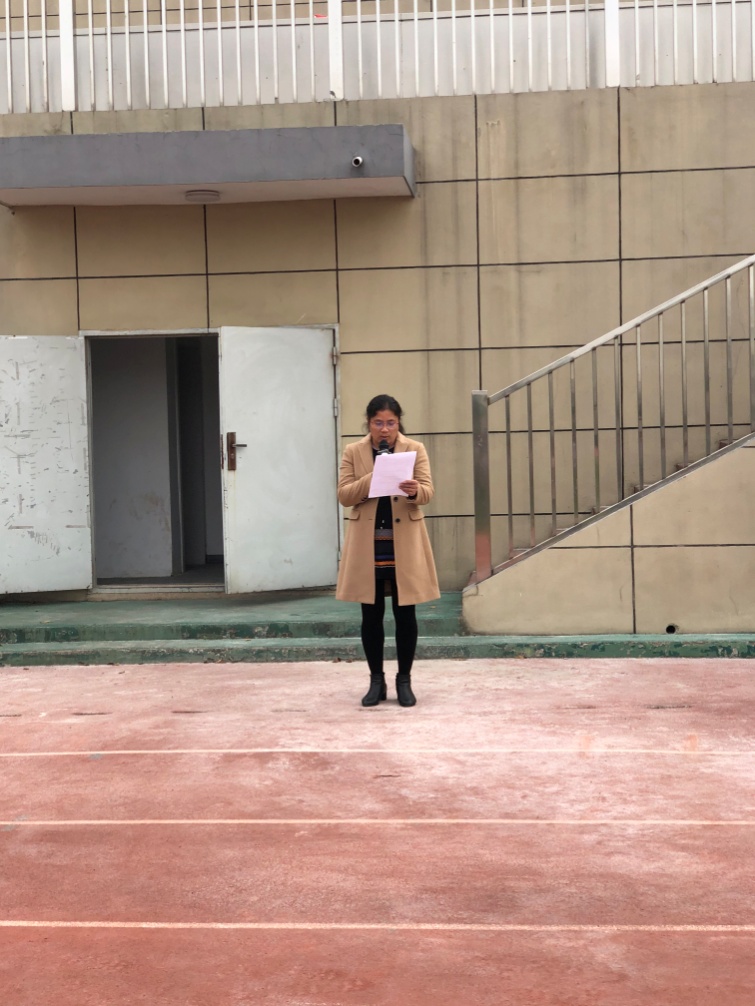 杜绝校园欺凌_html_m63b43cdb.jpg