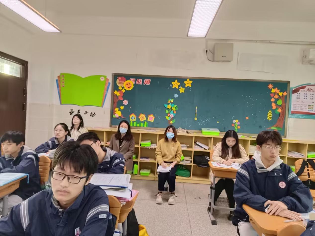 挖掘问题本质，提升解题能力——沙海红老师公开课报道_html_50e9f71b.jpg