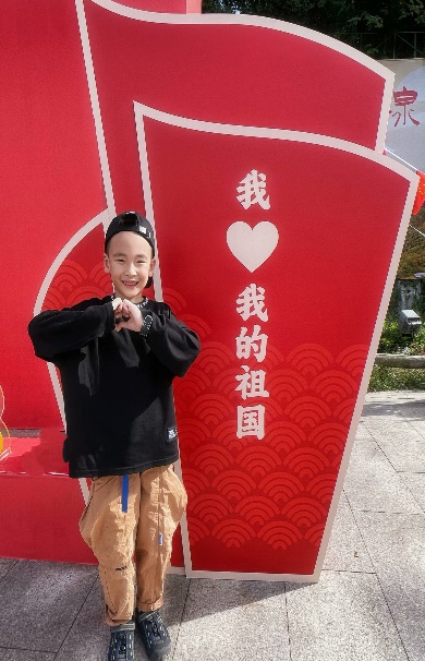 月满迎中秋 童心庆国庆--二（2）班新闻稿_html_m3016f3f9.jpg