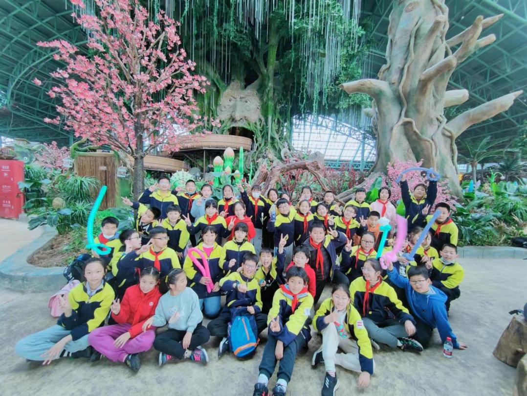 1106集体晨会_html_53fb0f10.jpg