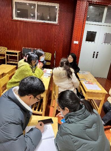 报道：期初教研组长，备课组长会议（姚远）_html_m6cc29b91.jpg