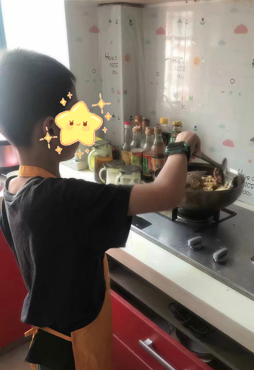 符飞玲-【丁香汉声·班主任成长营】教室里的故事∣少一些责备 多一些互助——家校沟通小笔记2023.6.25_html_e32f07a.jpg