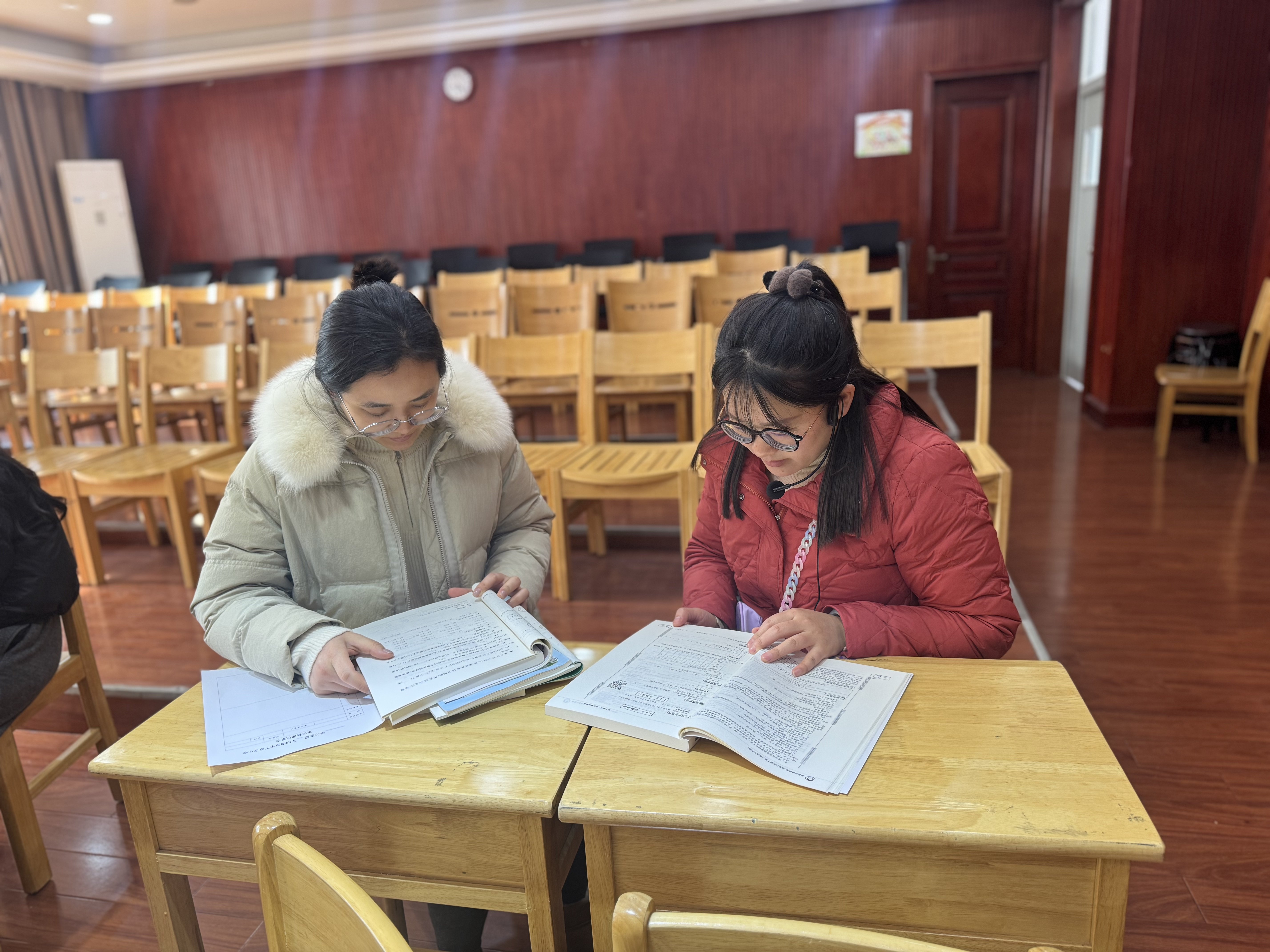 2.19数学集体备课报道_html_5b368a00.jpg