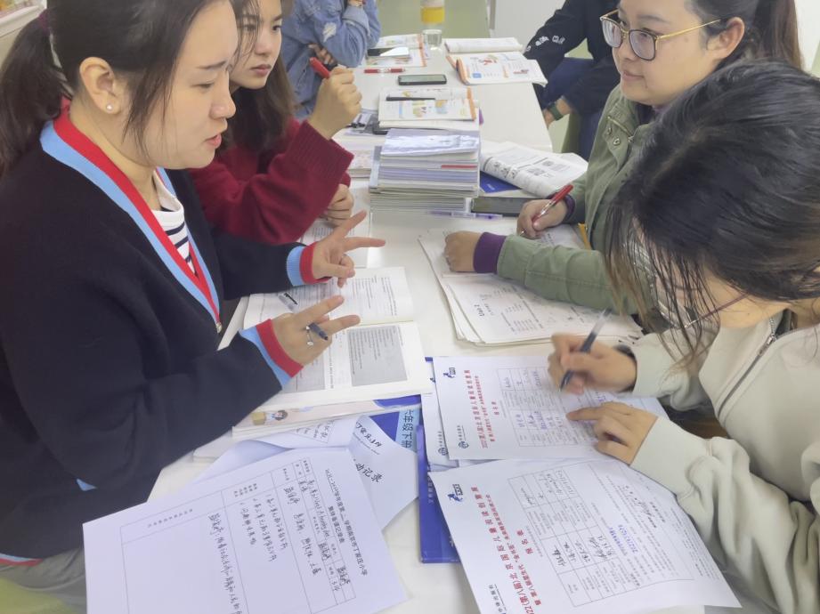 3.14 丁小英语组集体备课报道（惠金丽）_html_767b13be.jpg