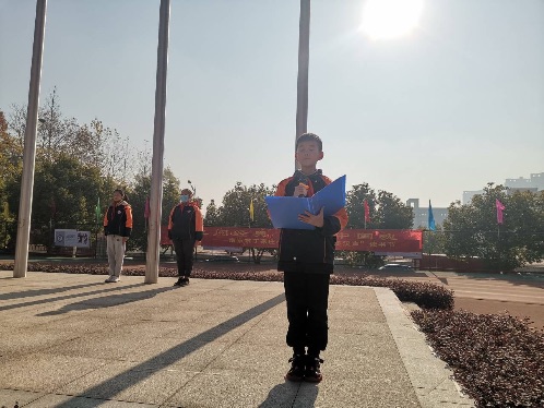 讲餐饮之礼 树文明新风_html_494bfb4f.jpg