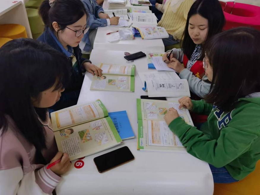 聚焦单元复习 共研集体备课(黄玉婷）_html_316f28ce.jpg