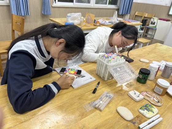 雕泥版讲座报道_html_54a3fcd1.jpg