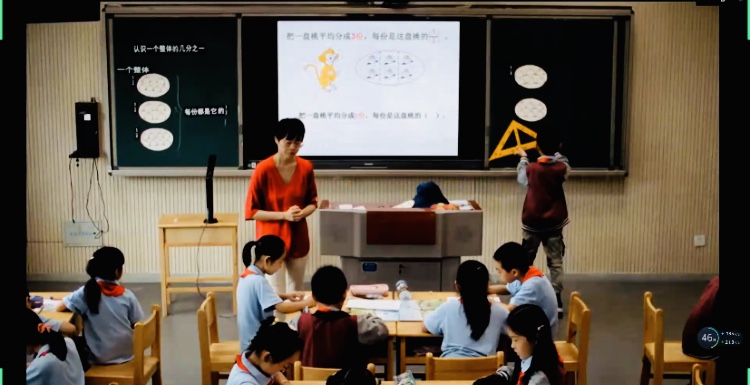 吴振兰模范党员先进人物事迹材料_html_2163f03.jpg