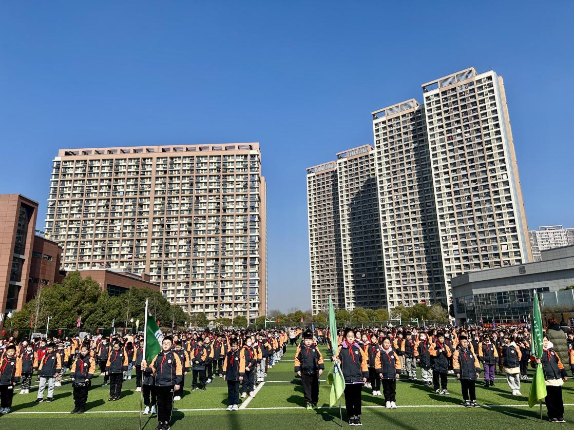 【丁香汉声 学生成长营】增强学习雷锋意识，推动校园文化建设_html_m14725bbf.jpg
