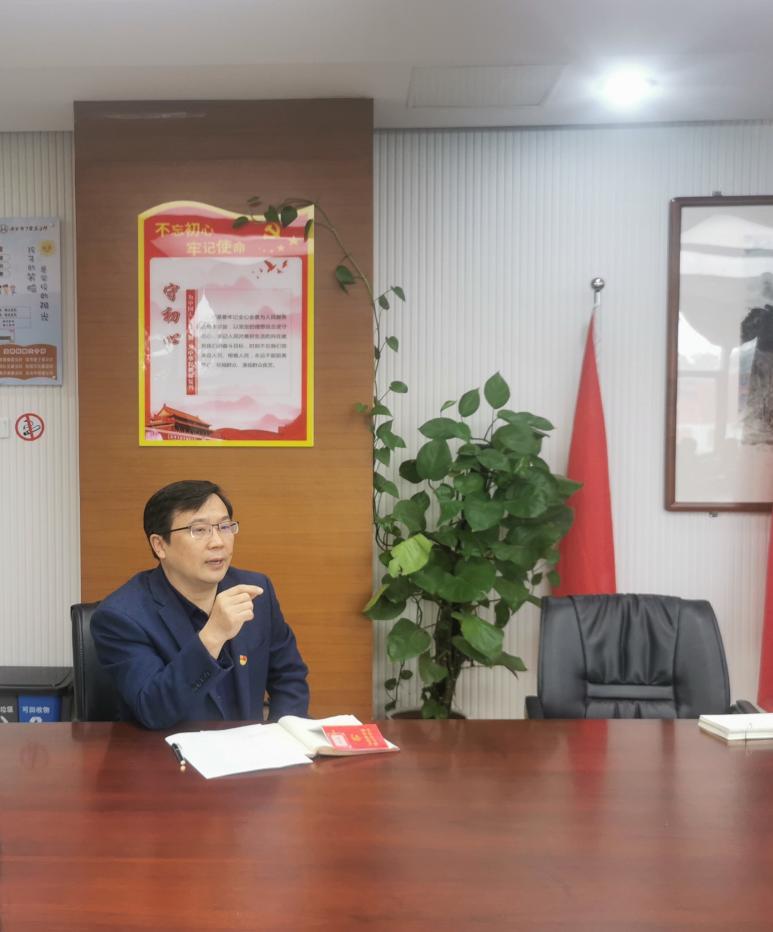 不忘初心跟党走 立德树人建新功_html_m723c071c.jpg