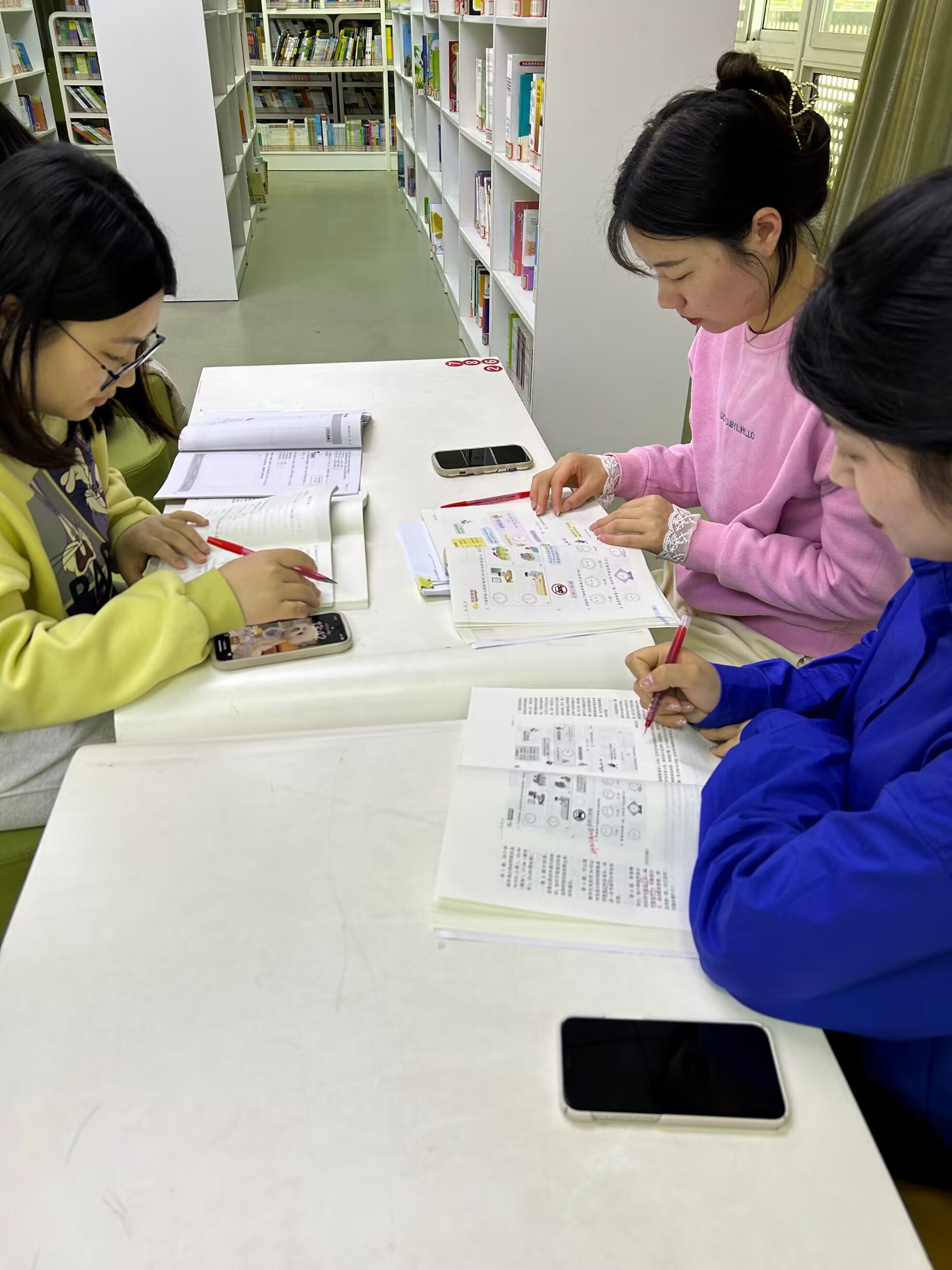 集思广益  提高教学效率（杨婷钰）_html_m631c989f.jpg