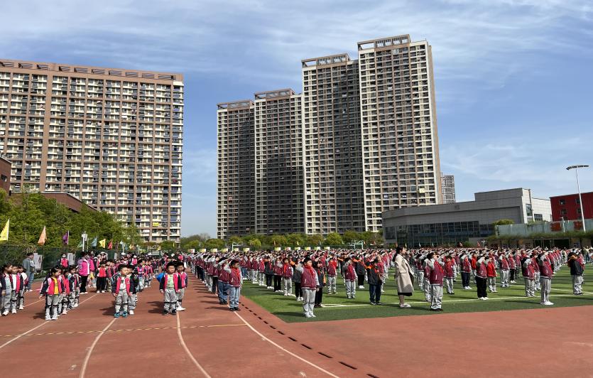 【丁香汉声&middot;幼小衔接】参观小学初体验  幼小衔接待花开_html_352209c8.jpg