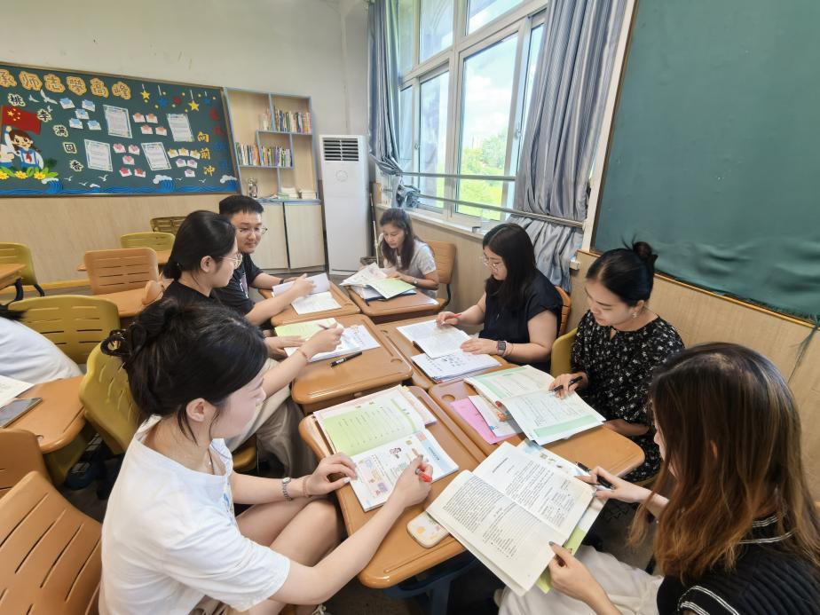 2025.8.31【丁香汉声·教学】精研教学方略，探索数学智慧(1)_html_11143958.jpg