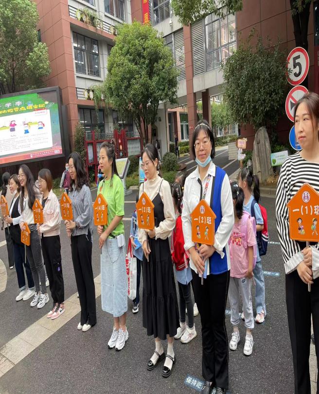 【丁香汉声】喜迎二十大  梦想新起航_html_69105662.jpg