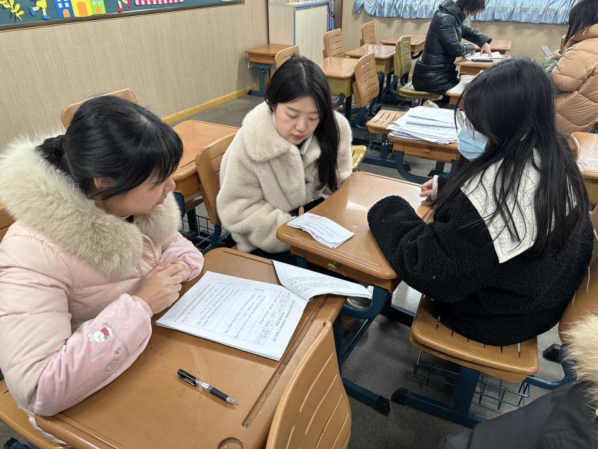 丁香汉声•教学2023-2024学年第一学期英语组期末质量分析会侧记_html_m76e6f09d.jpg