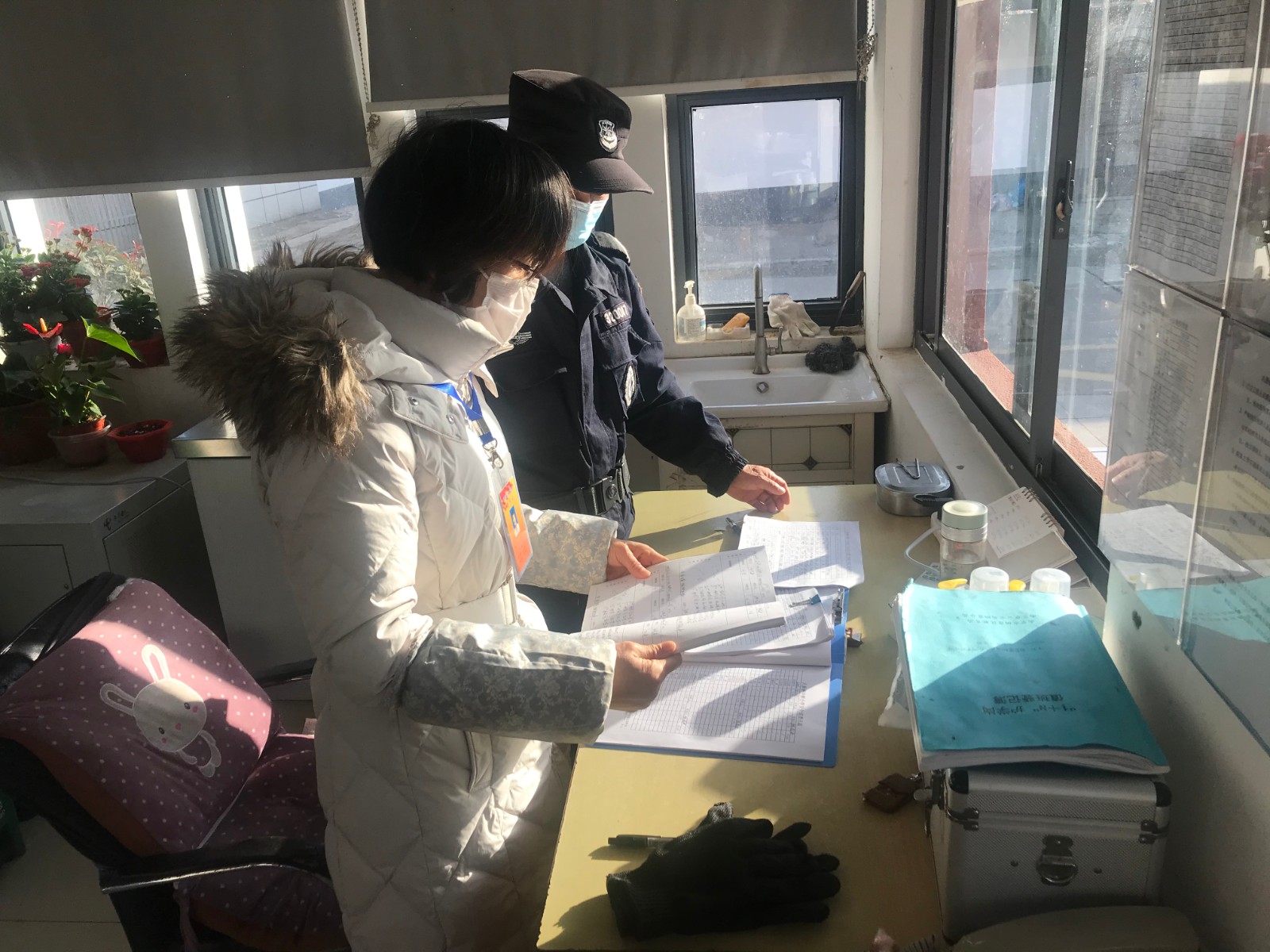 强化师德师风建设  促进学校内涵发展