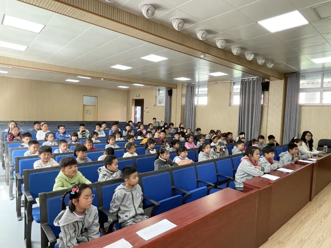 阅读银行2_html_1574cdc9.jpg