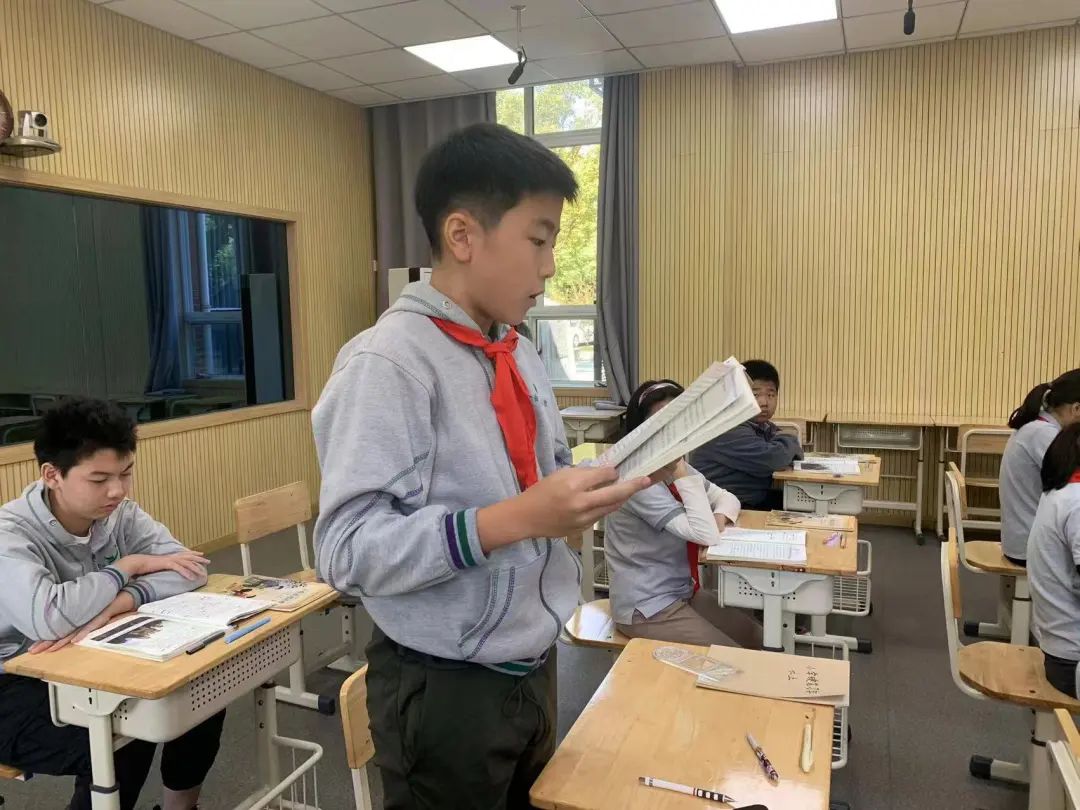 语文知新课堂2_html_31a60e79.jpg
