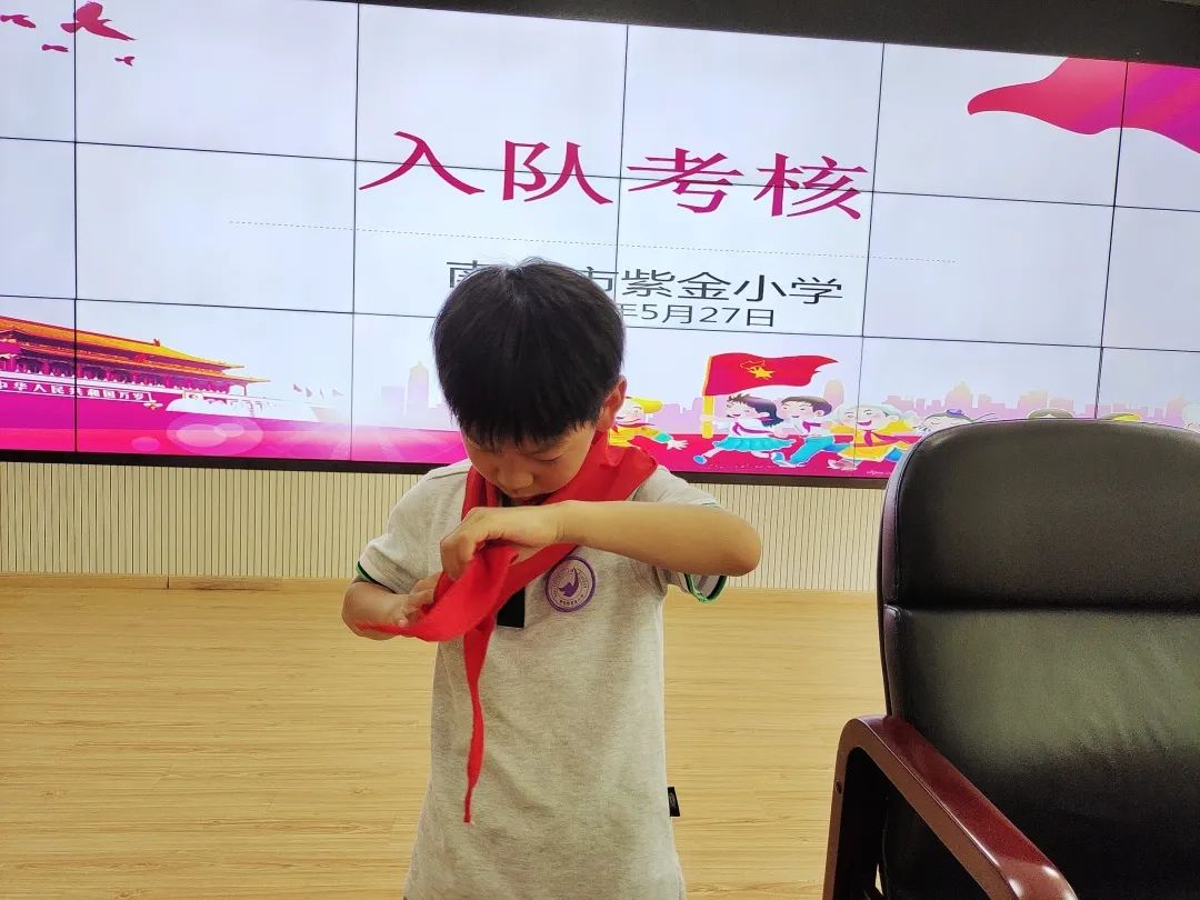 少年队_html_1d0ced34.jpg