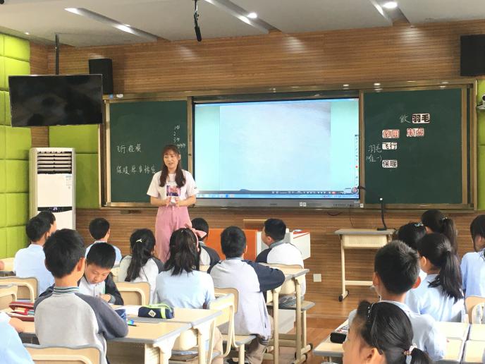 南京市小学科学卓越班第一轮研究课和成果交流报道_html_62cbeda.jpg