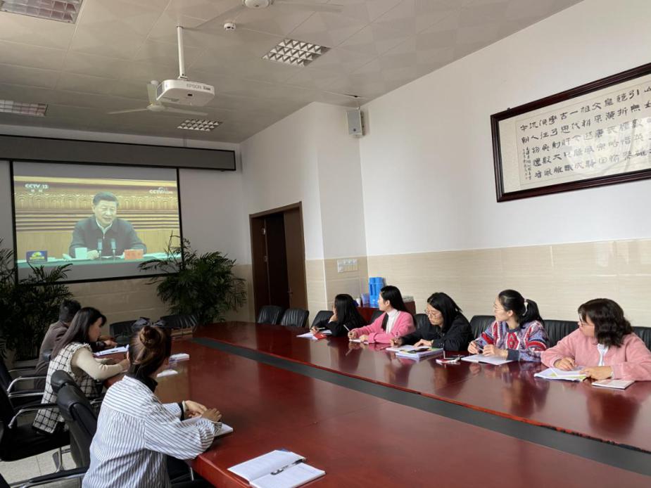 “弘扬科学家精神 建功大爱青小”主题党日活动_html_m150f232e.jpg