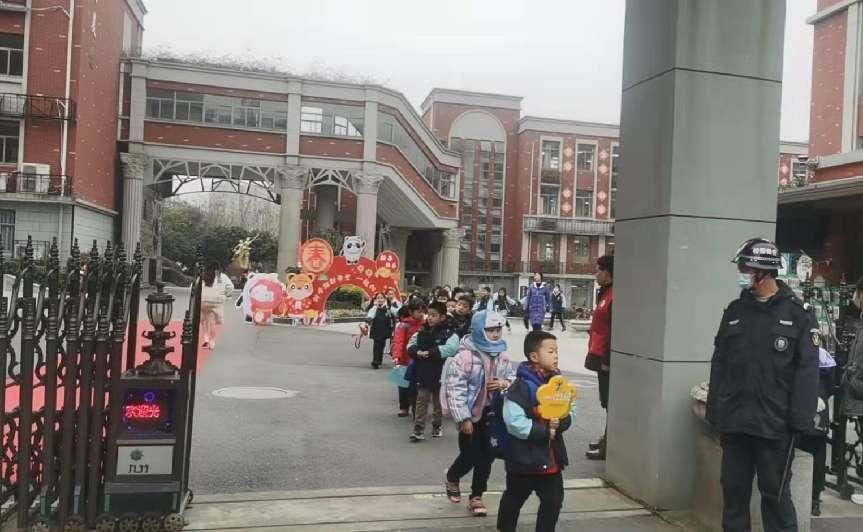 22.02春季开学疫情防控演练_html_m28252ae6.jpg