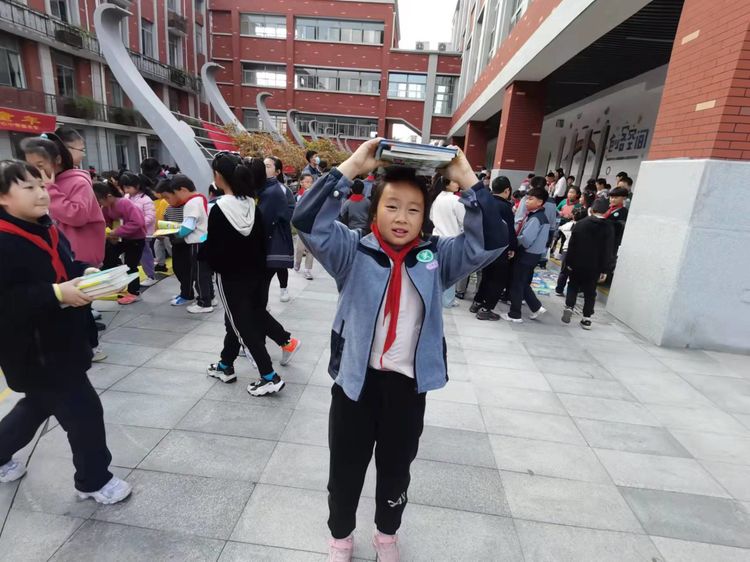 读书漂流报道_html_302f1e07.jpg