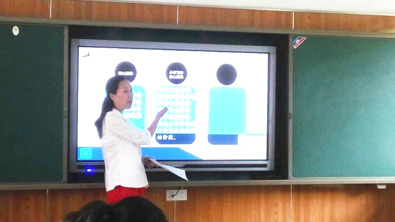 李洁事迹(2)_html_m54d49872.jpg