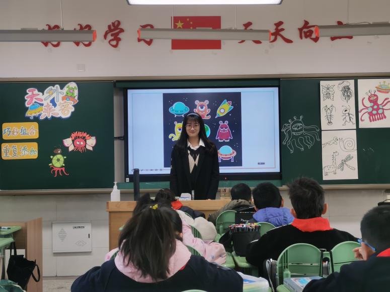 美术校本教研报道_html_md155aca.jpg