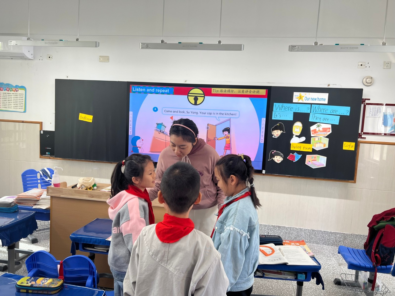 3.周娟老师上课.jpg