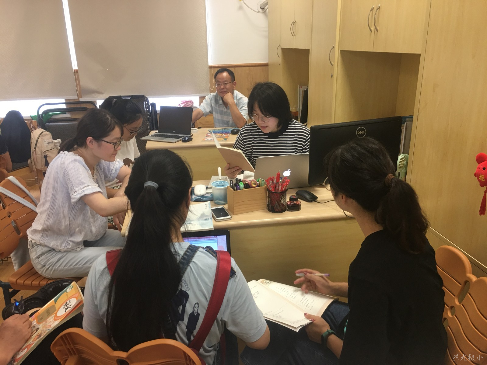 季颖佳主讲.JPG