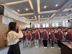 【星光摄小】“星光璀璨，薪火相传”——摄山星城小学天佐路校区新队员入队仪式报道
