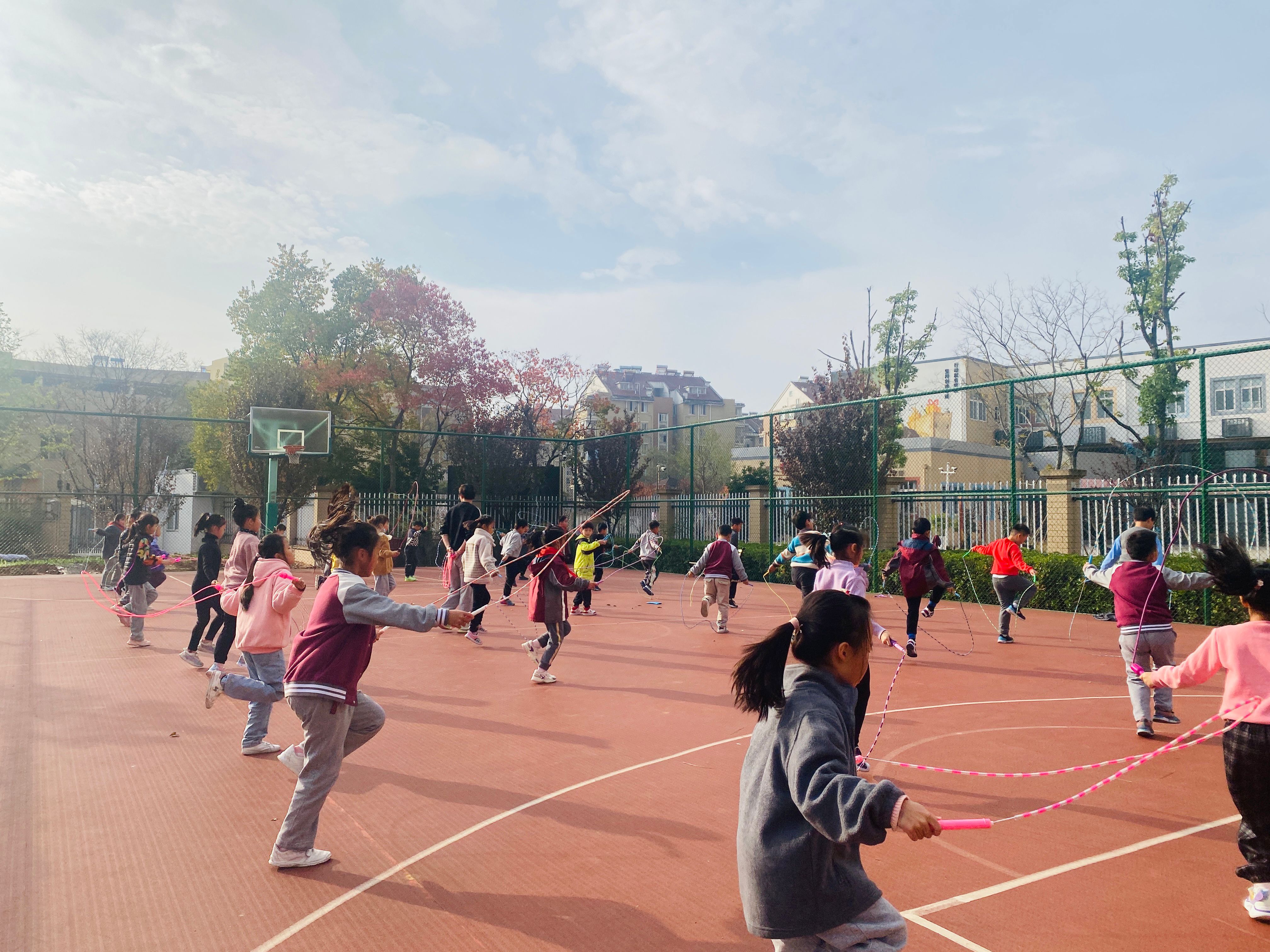 【星光摄小】以研促教 扬帆起航 ——摄山星城小学天佐路体育组教研校本主题研修活动