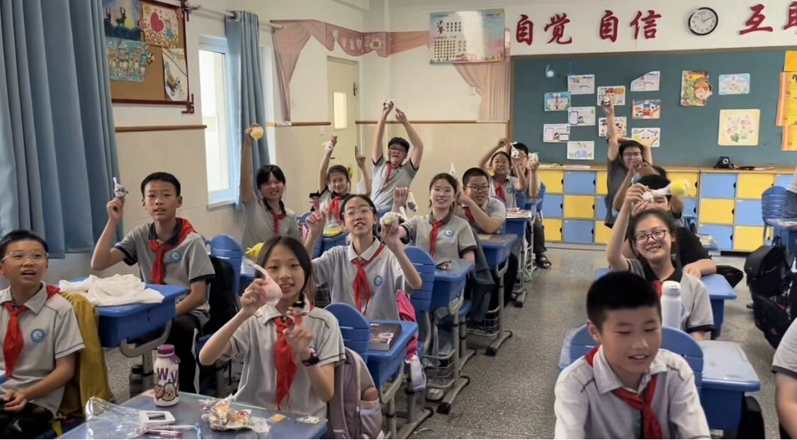 【星光摄小】童心向上，快乐飞扬——摄小（天佐路）校区庆“六一”班级联欢活动