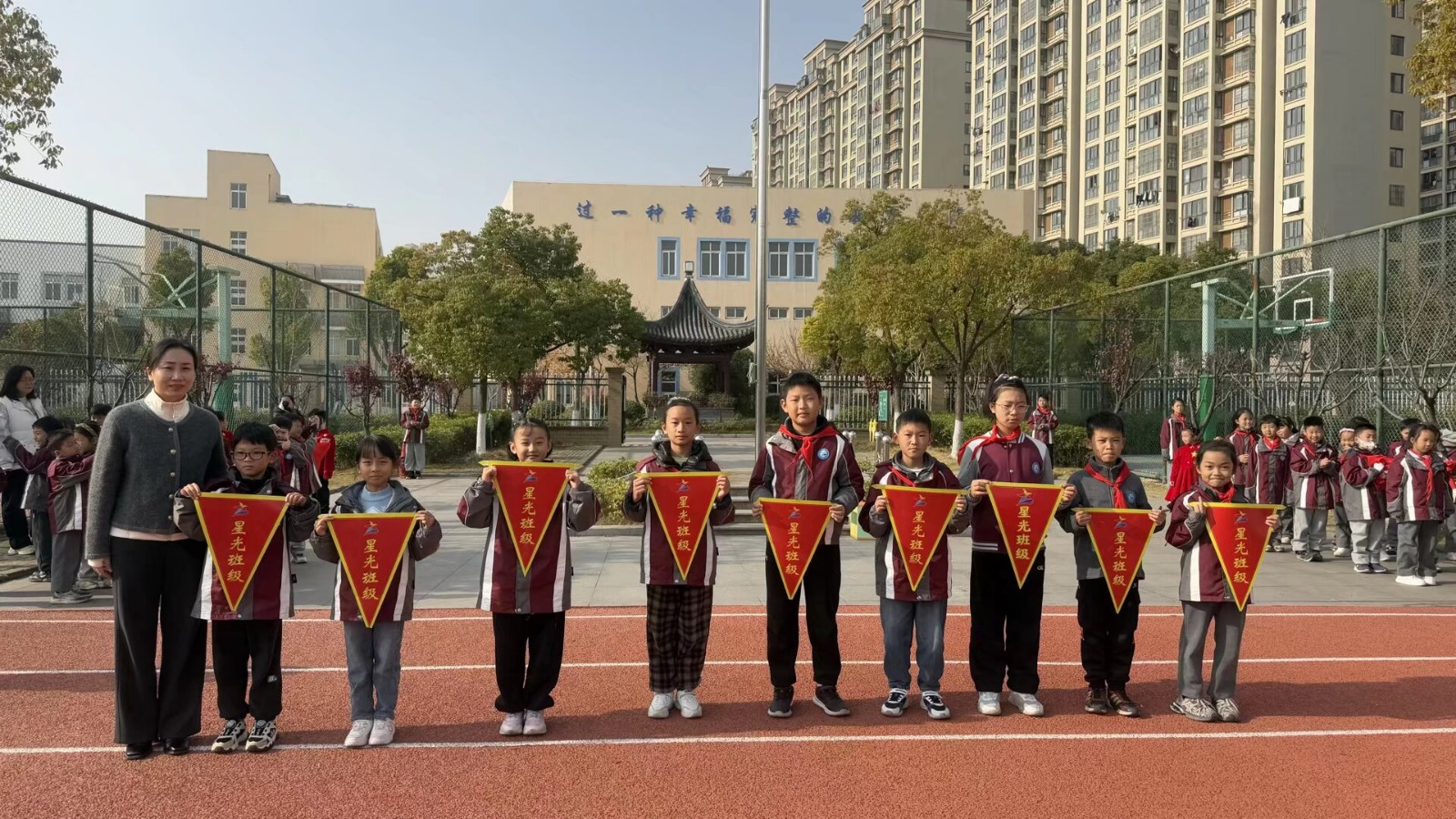 【星光摄小】 严于律己，做遵纪守法好学生——摄小天佐路分校第十四周升旗仪式系列报道