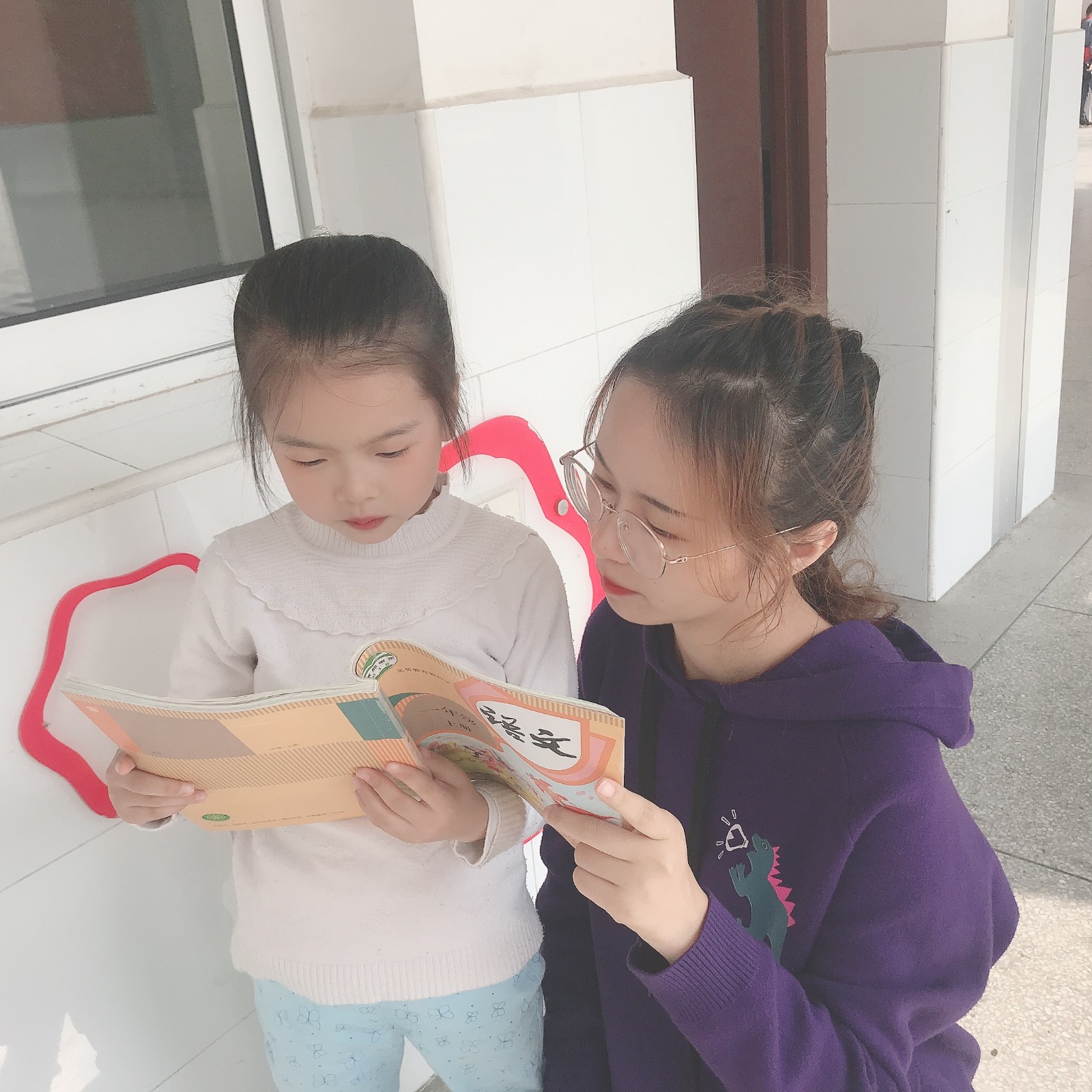 指导学生.jpg 指导学生.jpg